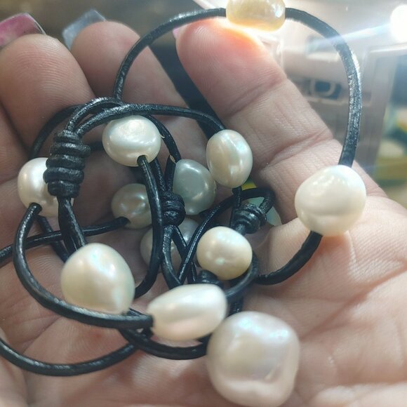 Necklace Handcrafted Pearl Leather Cord Lariat Style 24 inches - Picture 9 of 9